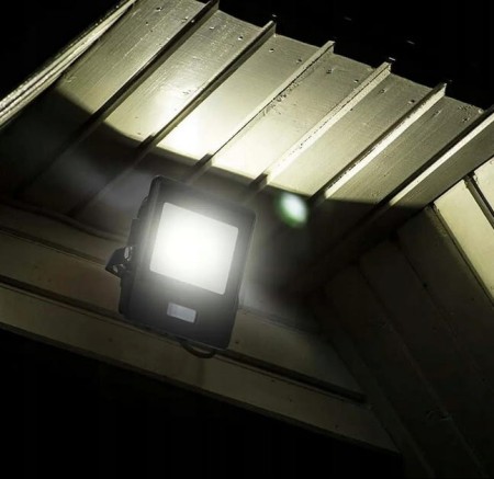 84665b160ac26cb1351a60bbbc2b9692